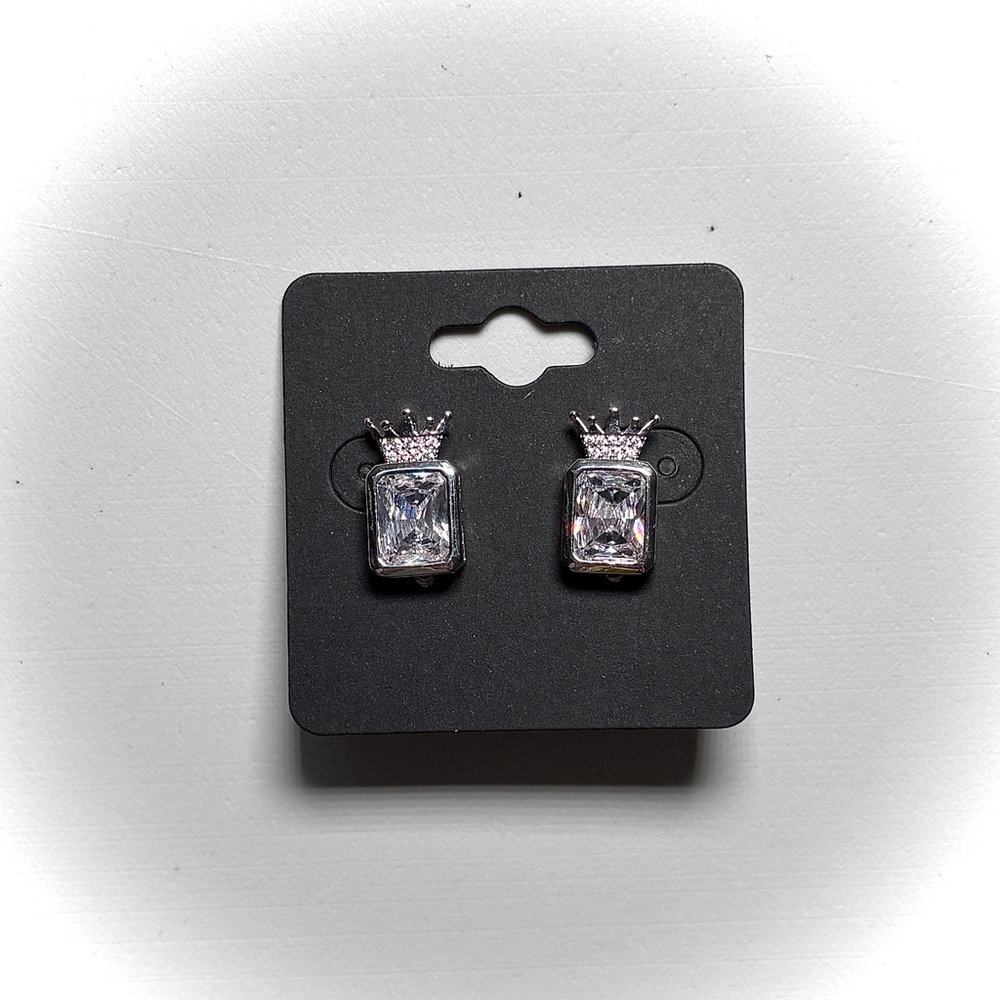 Crown Stud Earrings with Large Clear Cubic Zirconia Stones NWT - Picture 2 of 2